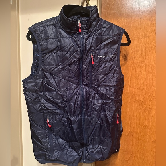 Vineyard Vines Vest - Picture 1 of 5